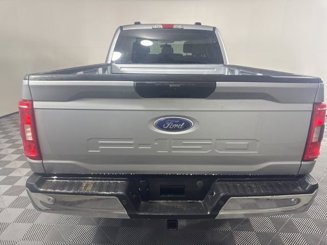 Used 2023 Ford F150 XLT image 3
