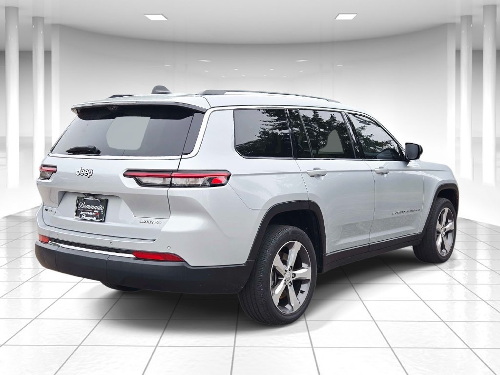 Used 2021 Jeep Grand Cherokee L Limited w/ Luxury Tech Group II AWD/4WD image 3