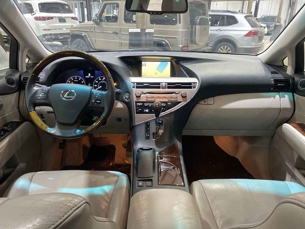Used 2010 Lexus RX 350 2WD image 2