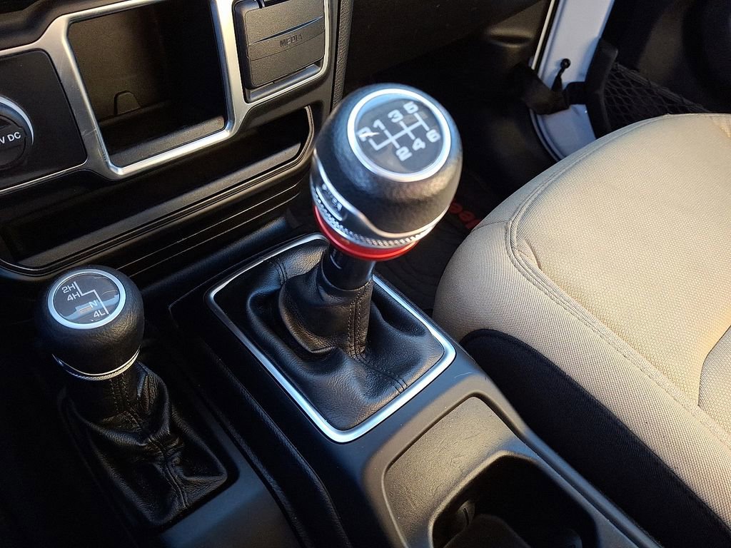 Used 2020 Jeep Wrangler Sport image 16