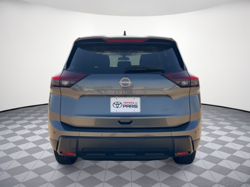 Used 2024 Nissan Rogue S AWD/4WD image 11