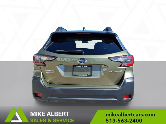 Used 2024 Subaru Outback Premium AWD/4WD image 6