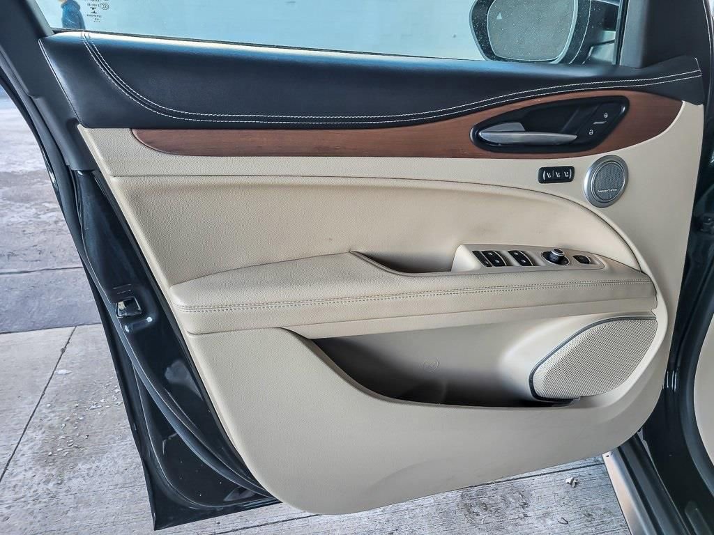 Used 2019 Alfa Romeo Stelvio Ti Lusso w/ Quick Order Package 22X Lusso image 18
