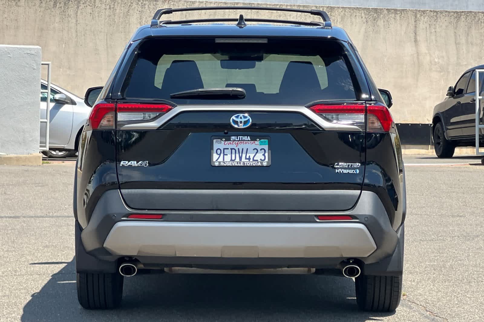 Used 2023 Toyota RAV4 Limited AWD/4WD image 8