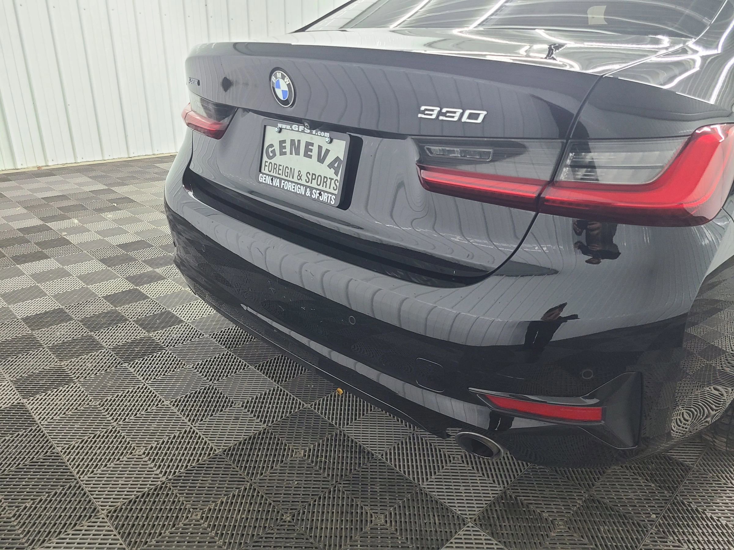 Used 2020 BMW 330i xDrive Sedan w/ Convenience Package image 19