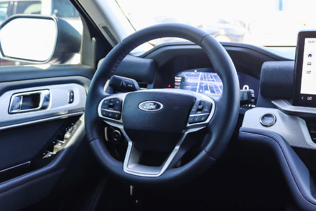 Used 2026 Ford Explorer Active w/ Active Comfort Package RWD image 14