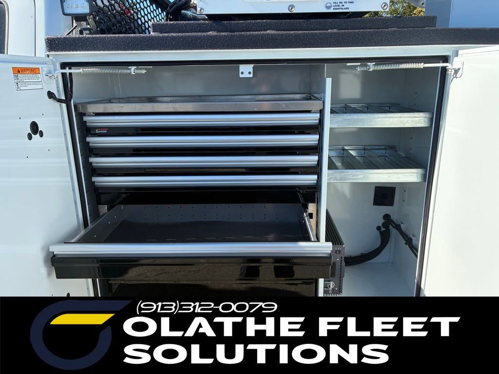 New 2026 Ford F550 4x4 Supercab Super Duty image 17