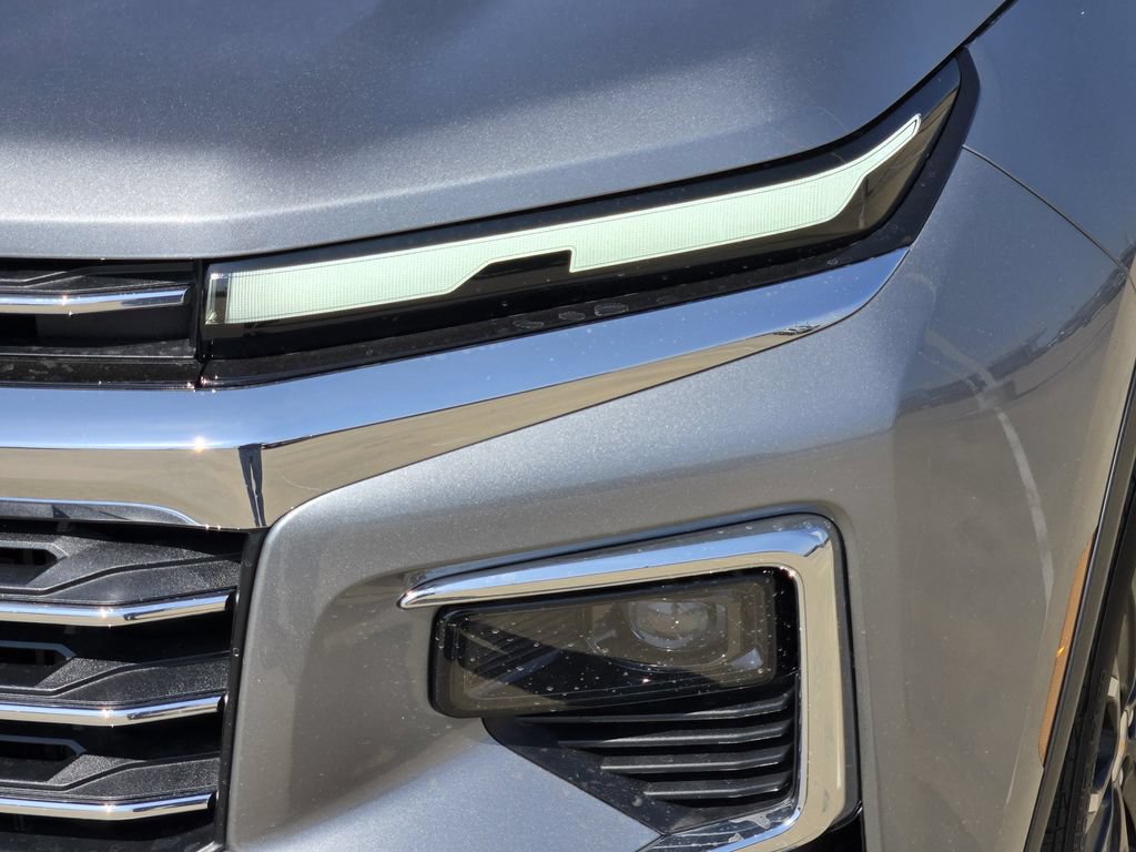 New 2026 Chevrolet Traverse LT w/ Sun and Wheel Package FWD image 6