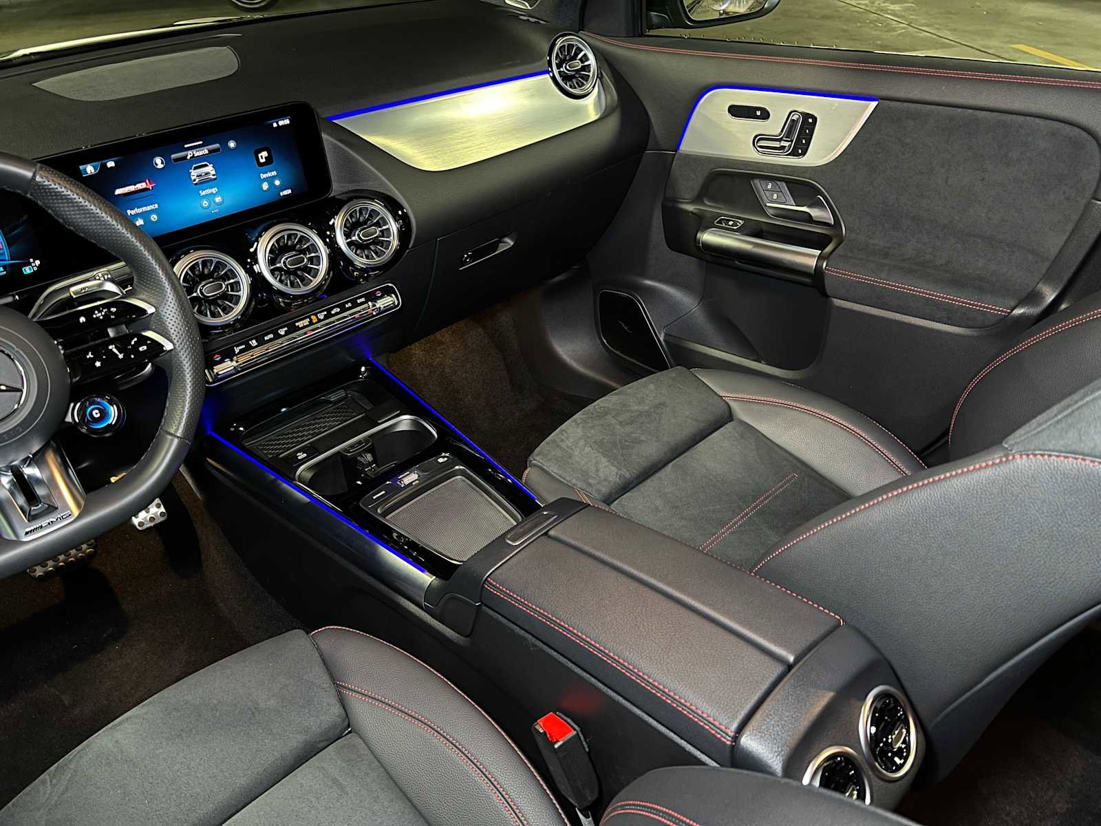 Certified 2025 Mercedes-Benz GLA 35 AMG 4MATIC image 42