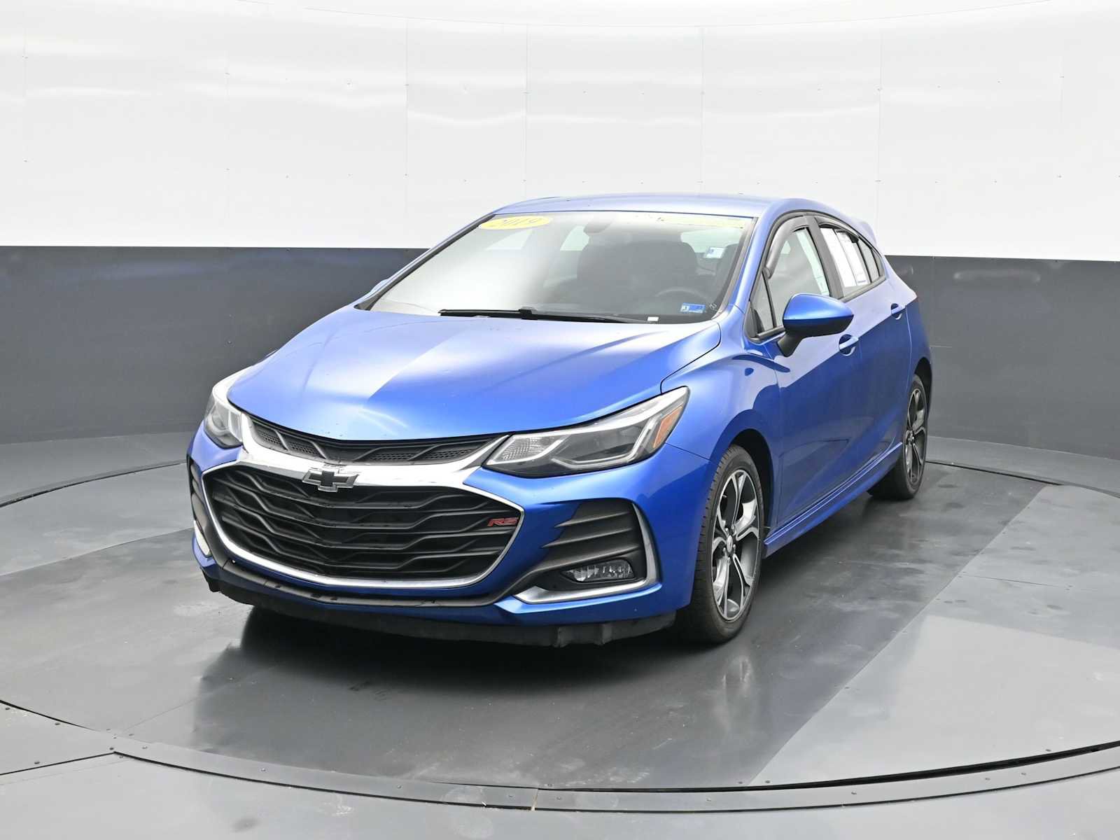 Used 2019 Chevrolet Cruze LT w/ Convenience Package image 4