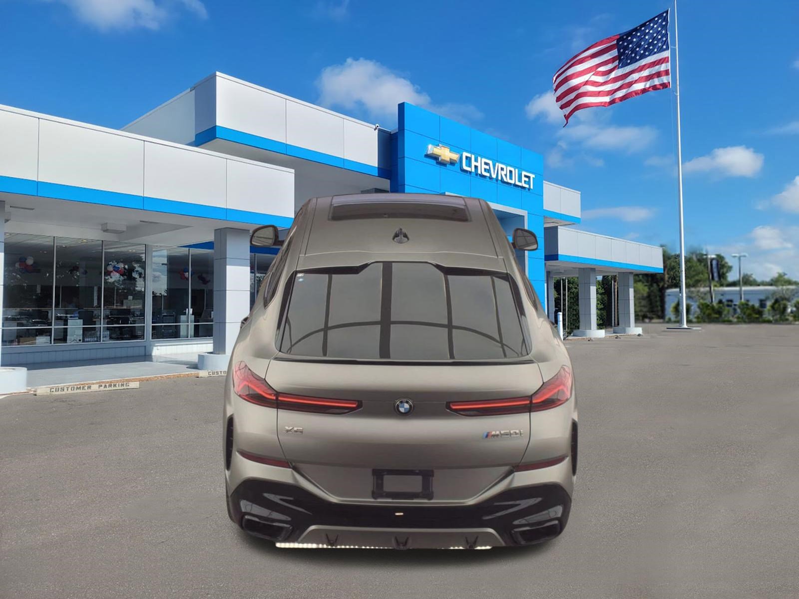 Used 2020 BMW X6 M50i w/ Executive Package image 43