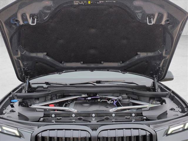 New 2026 BMW X7 xDrive40i w/ M Sport Package image 17