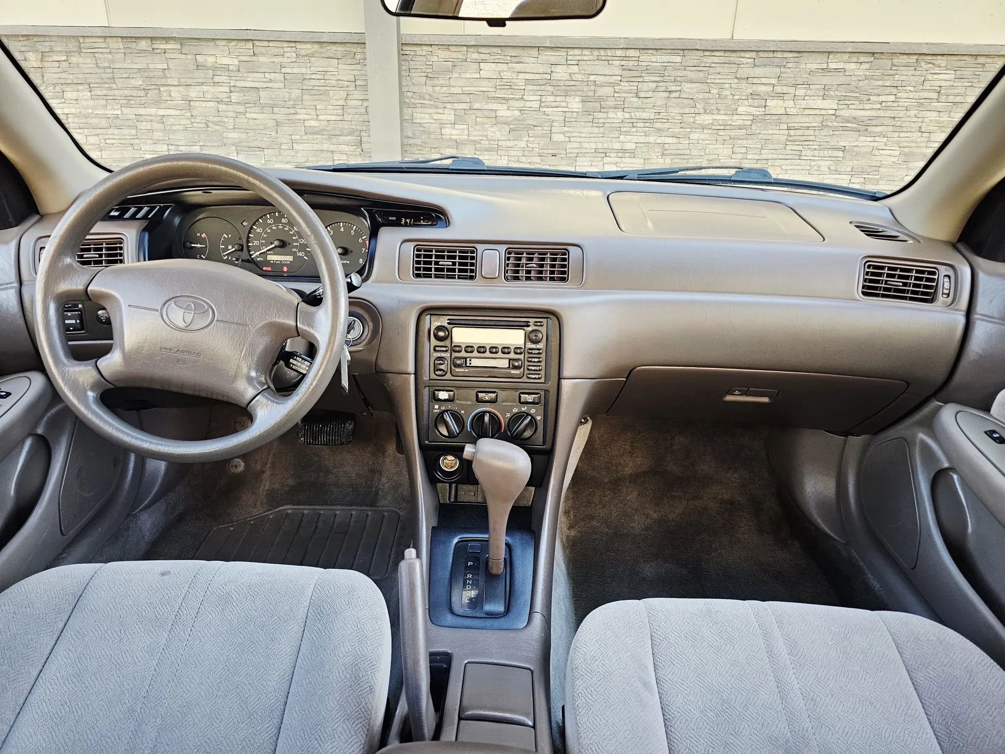 Used 2001 Toyota Camry LE FWD image 13