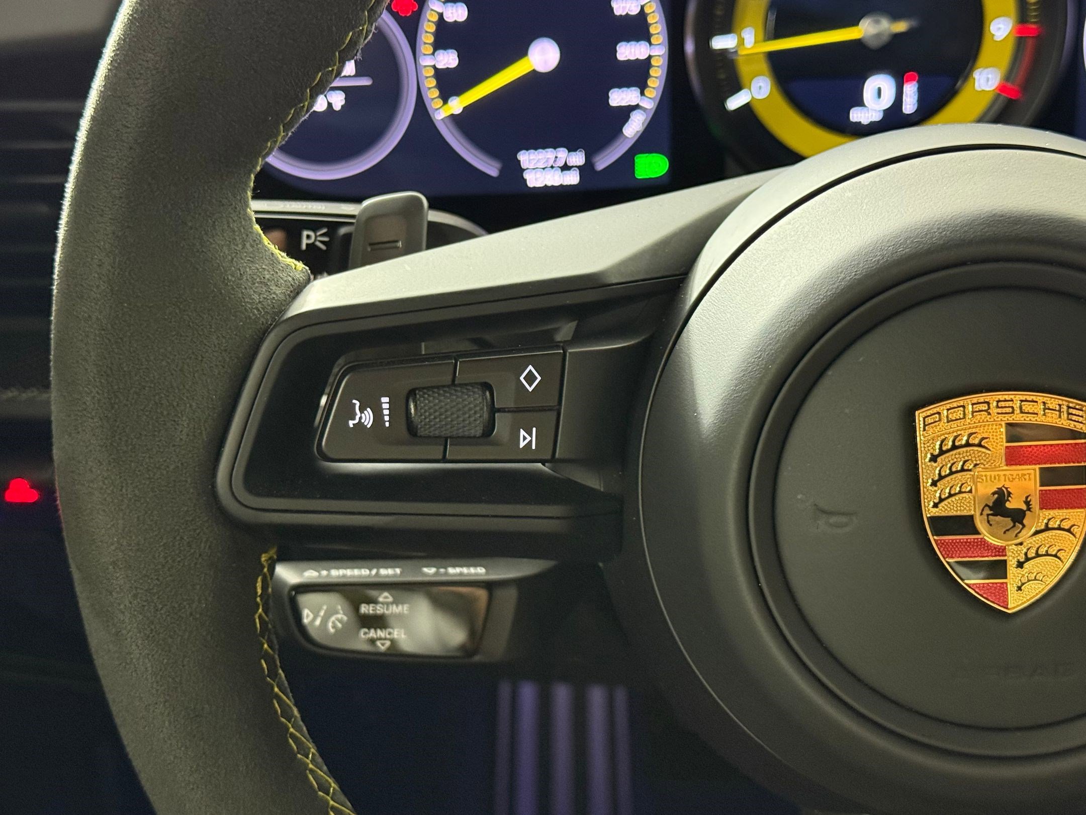 Used 2022 Porsche 911 GT3 image 16