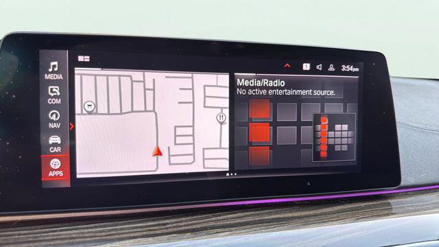 Used 2020 BMW 540i w/ M Sport Package RWD image 18