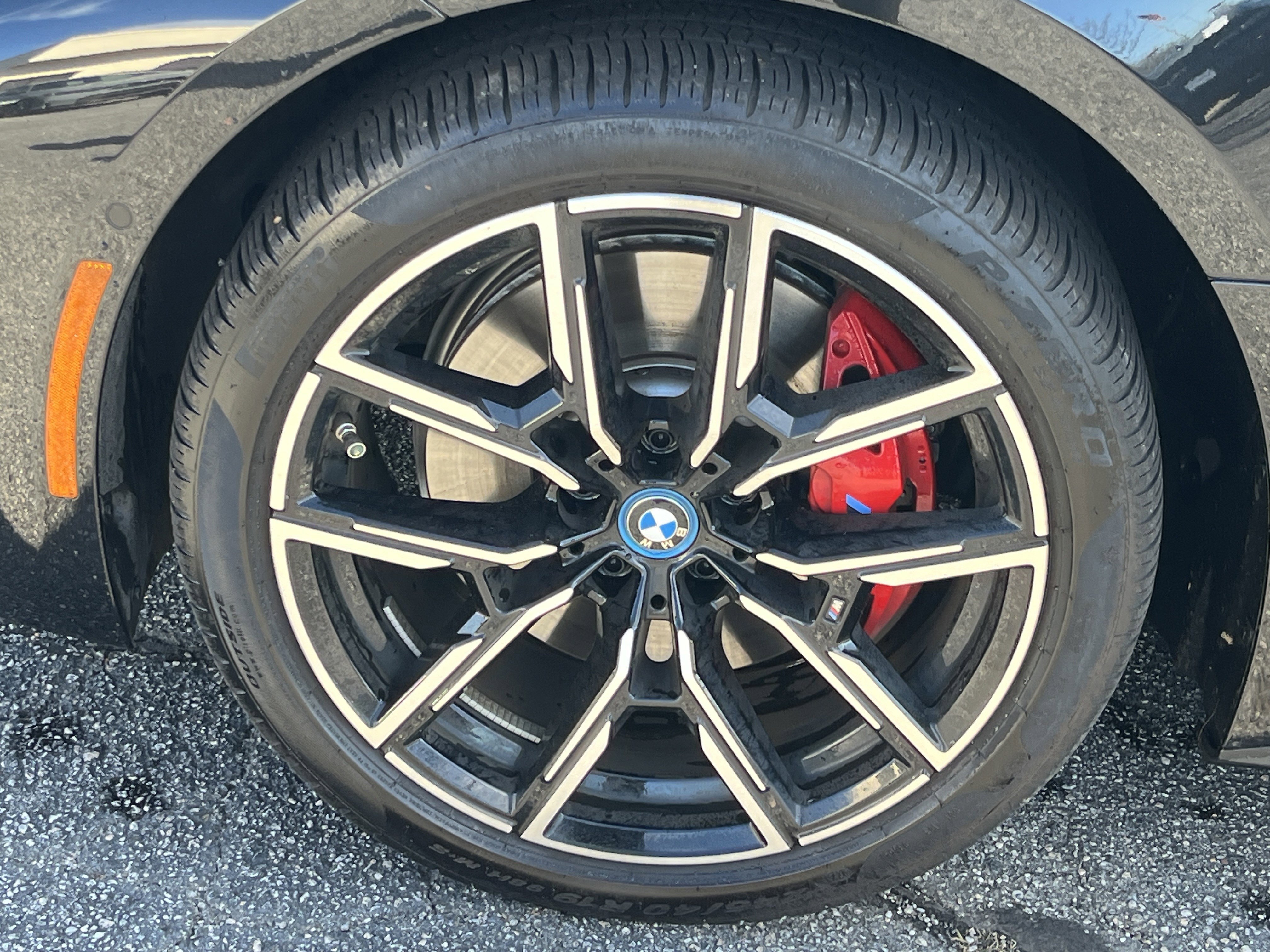 Used 2023 BMW i4 eDrive40 w/ M Sport Package image 33