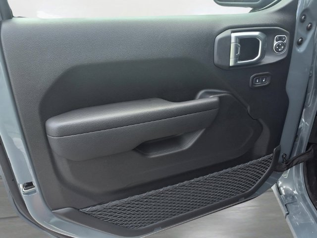 New 2026 Jeep Gladiator Sport AWD/4WD image 12
