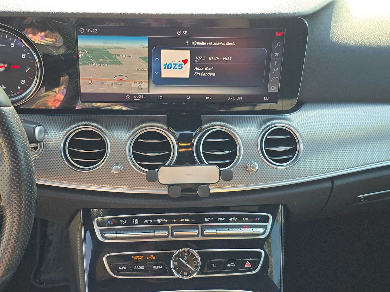 Used 2018 Mercedes-Benz E 300 image 26