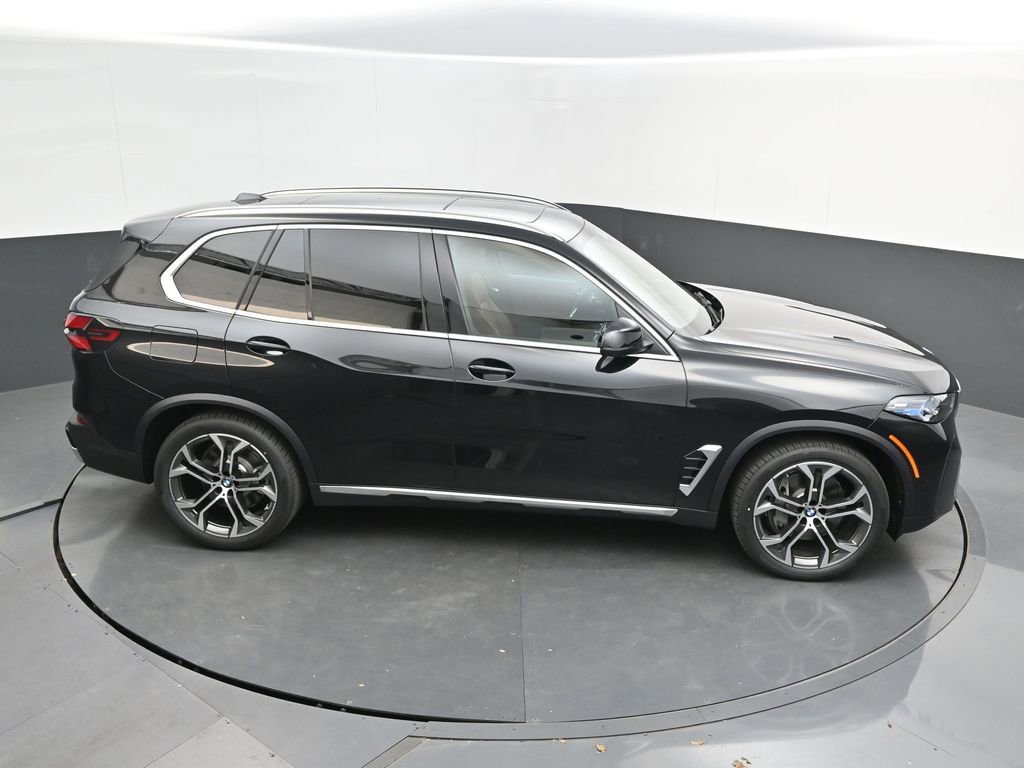 New 2026 BMW X5 xDrive50e w/ Premium Package AWD/4WD image 45