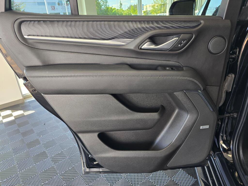 Used 2022 GMC Yukon Denali AWD/4WD image 39