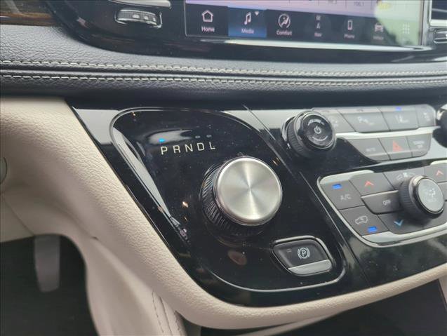 Used 2023 Chrysler Pacifica Limited image 14
