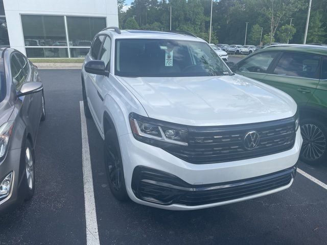 Used 2023 Volkswagen Atlas SEL R-Line AWD/4WD image 4