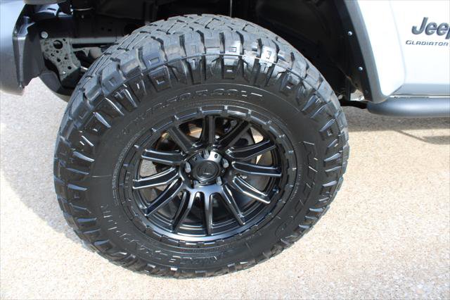 Certified 2024 Jeep Gladiator Sport image 16