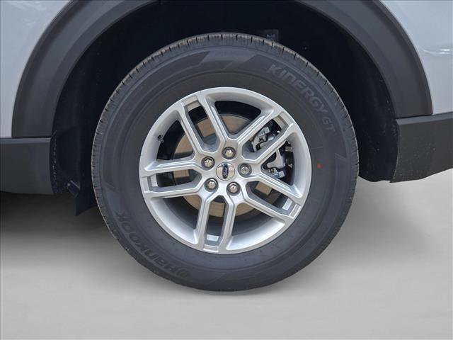 New 2026 Ford Explorer Active image 10