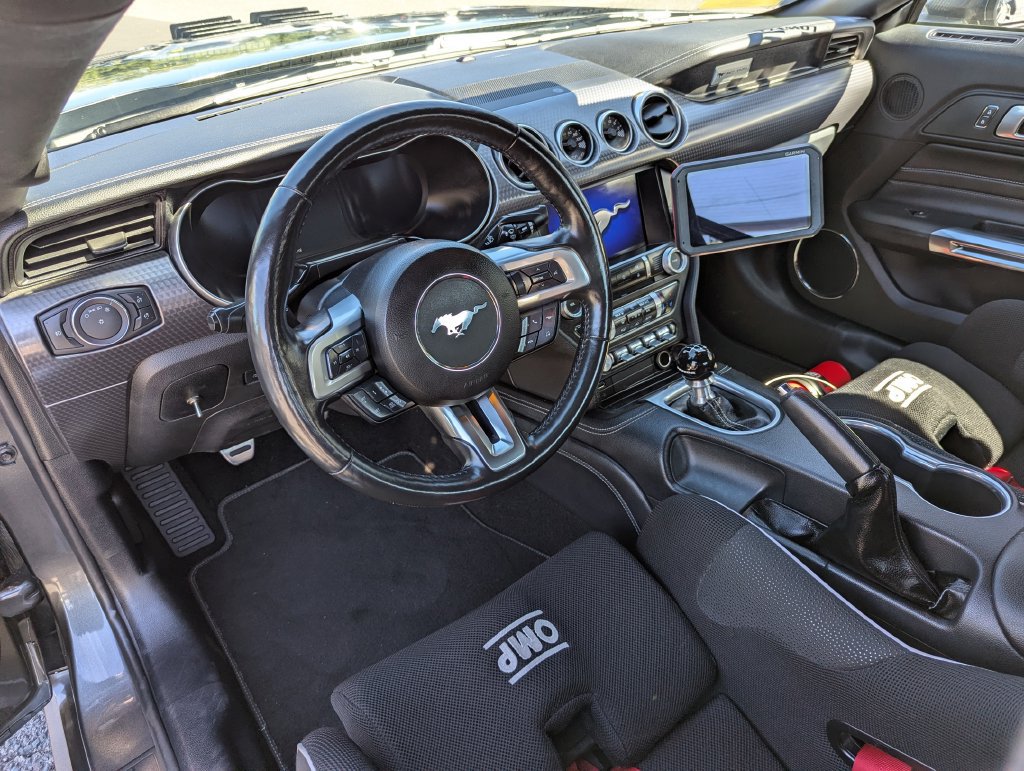 Used 2019 Ford Mustang GT Premium w/ GT Performance Package RWD image 18