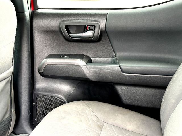 Used 2019 Toyota Tacoma TRD Off-Road image 20