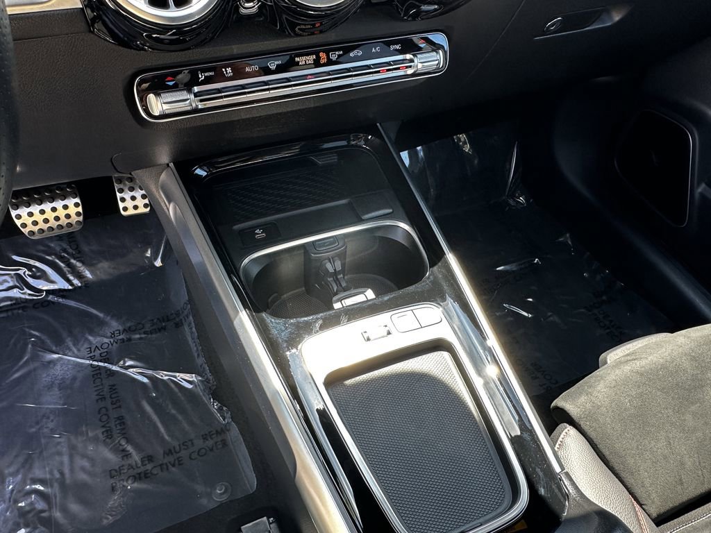 Certified 2025 Mercedes-Benz GLB 250 4MATIC image 32
