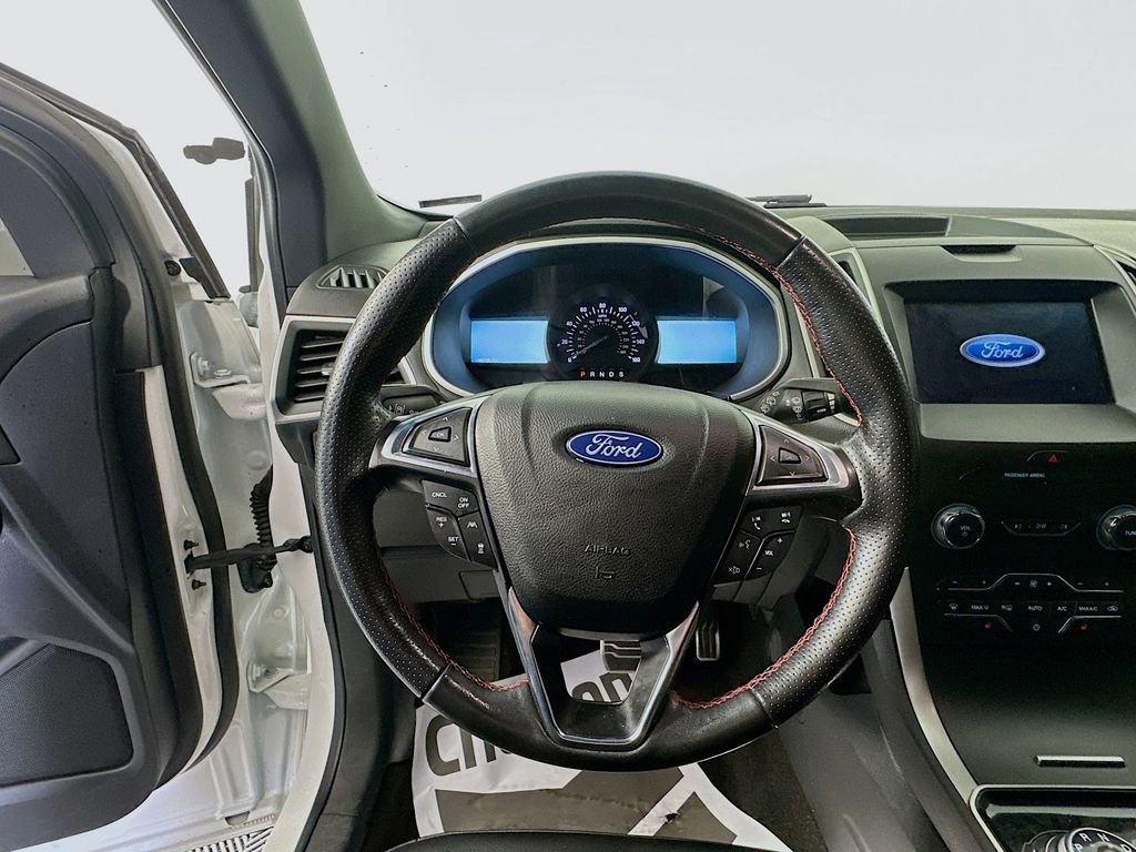 Used 2020 Ford Edge ST-Line FWD image 11