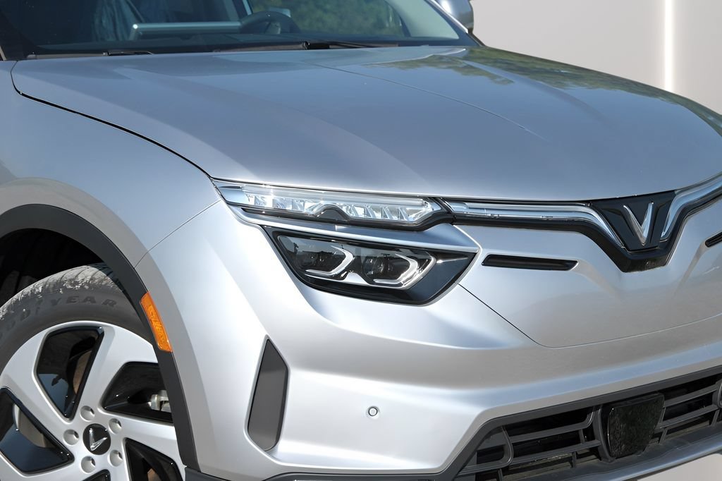 New 2025 VinFast VF 8 Eco AWD/4WD image 30