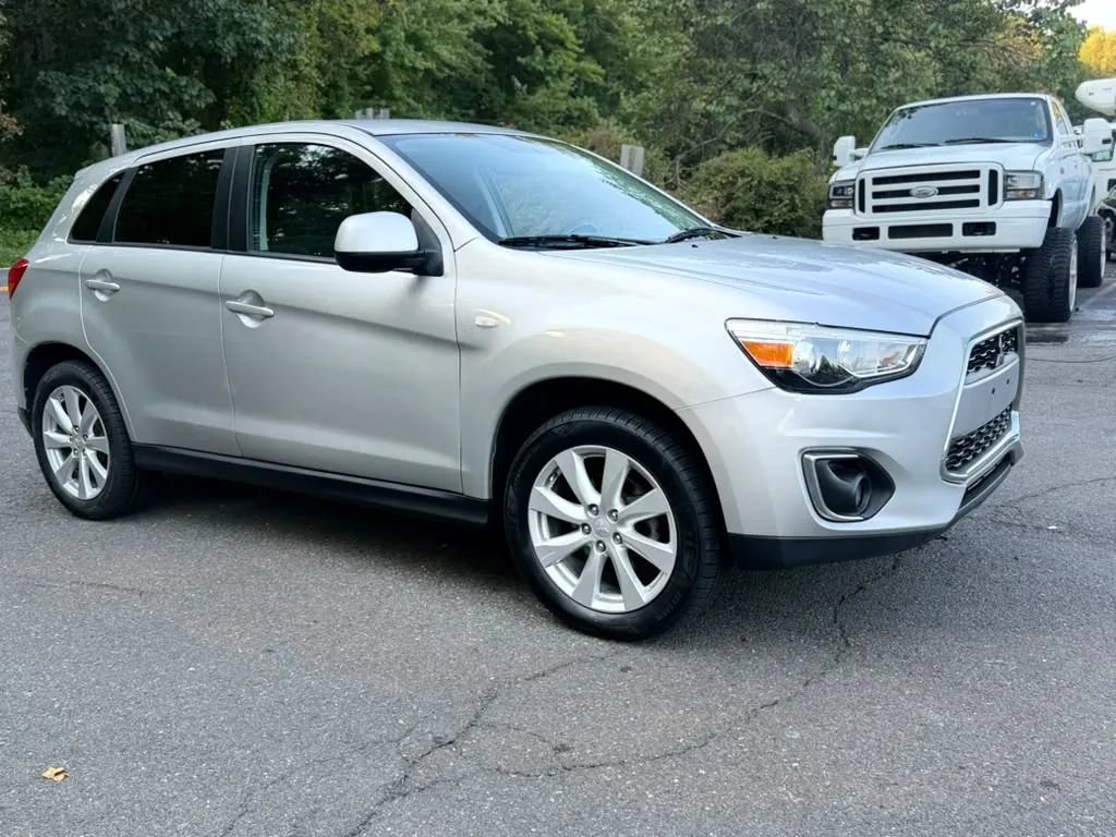 Used 2013 Mitsubishi Outlander Sport ES AWD/4WD image 9