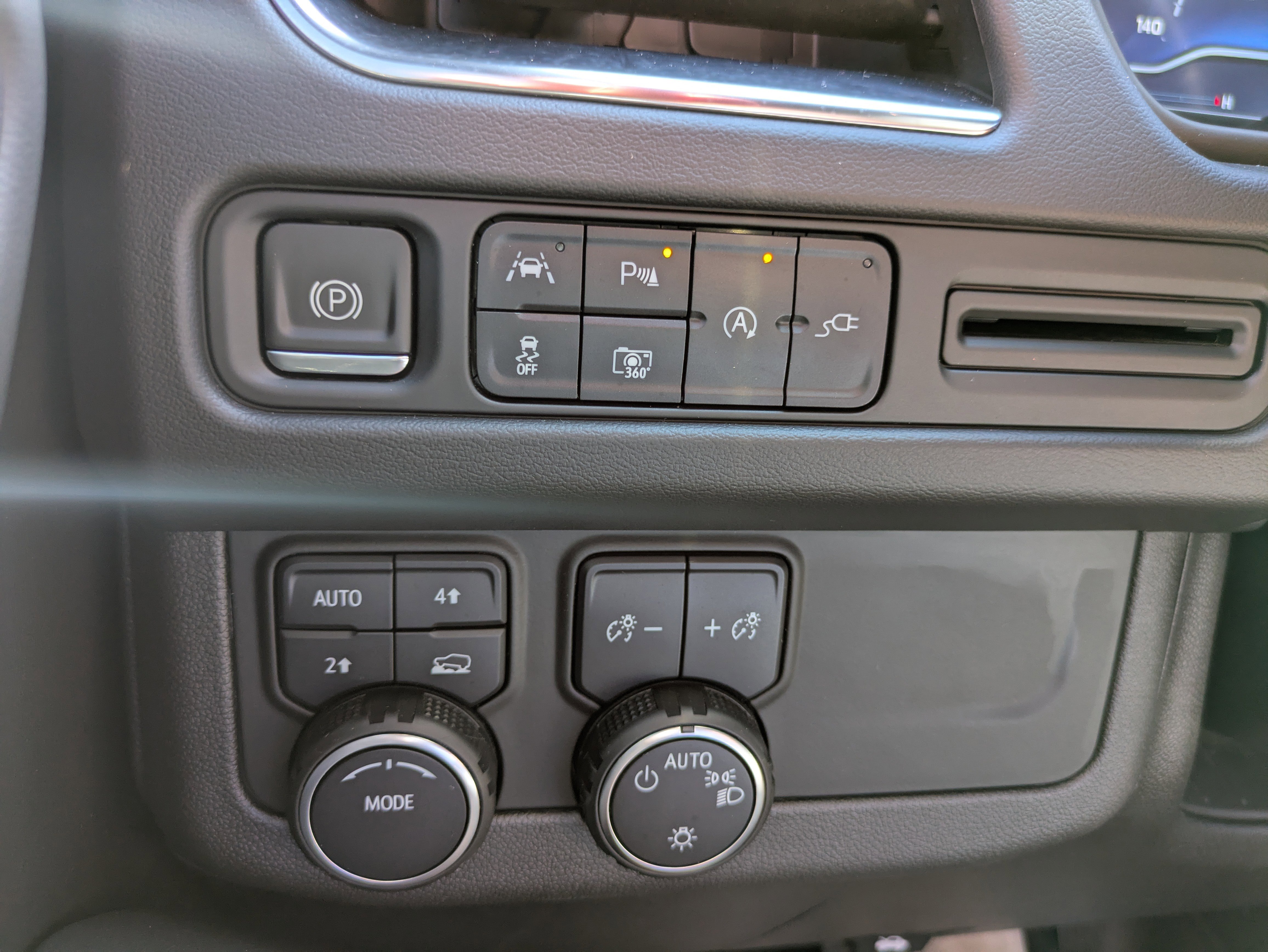 Used 2022 Chevrolet Tahoe RST w/ Luxury Package image 24