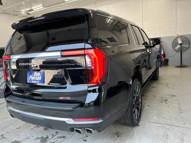Used 2025 GMC Yukon XL Denali w/ Sun & Power Step Package AWD/4WD image 4