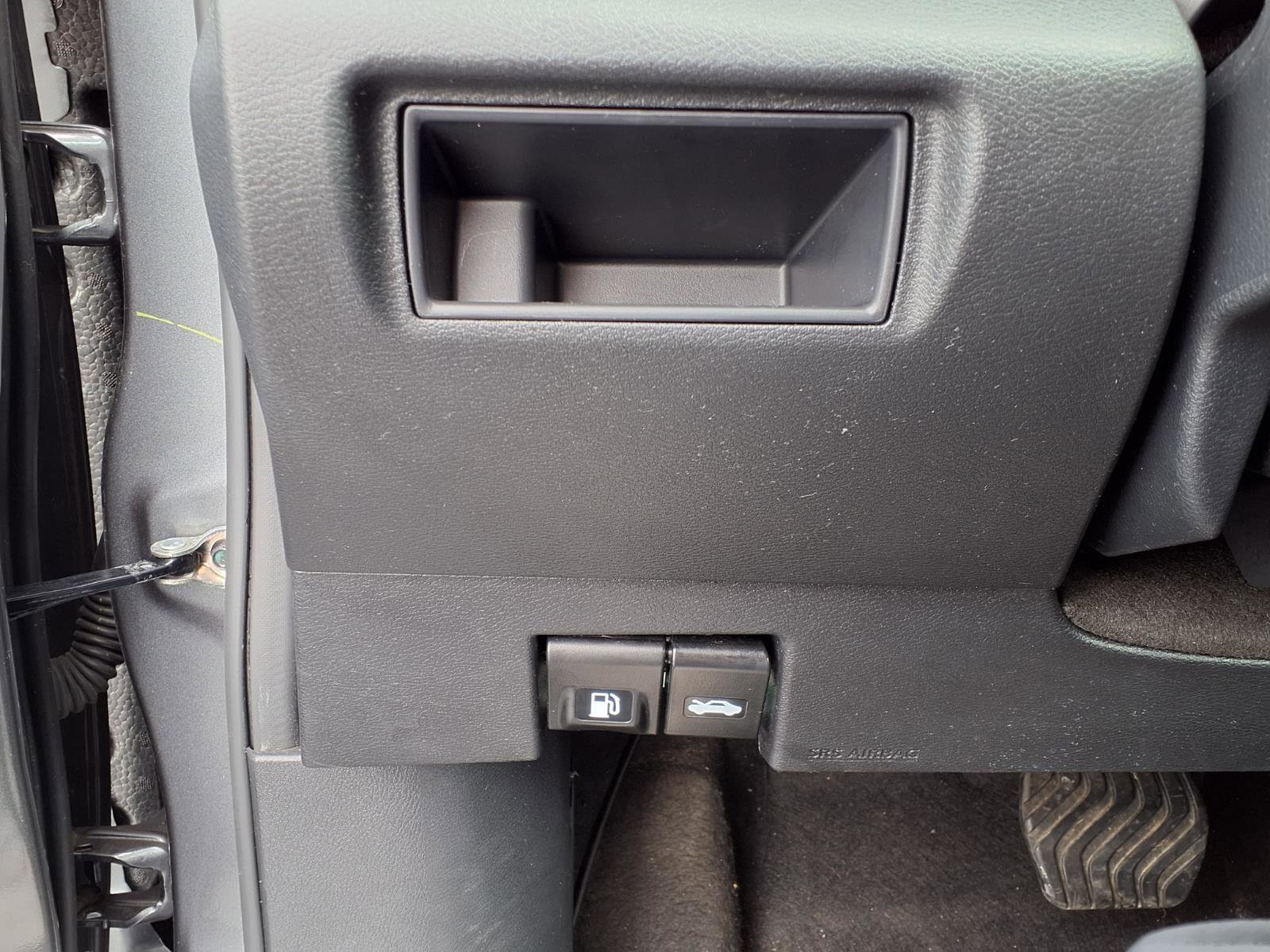 Used 2024 Nissan Versa SV FWD image 19