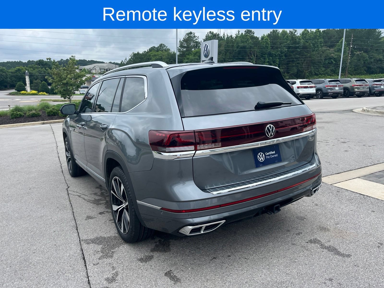 Certified 2024 Volkswagen Atlas SEL Premium R-Line AWD/4WD image 8