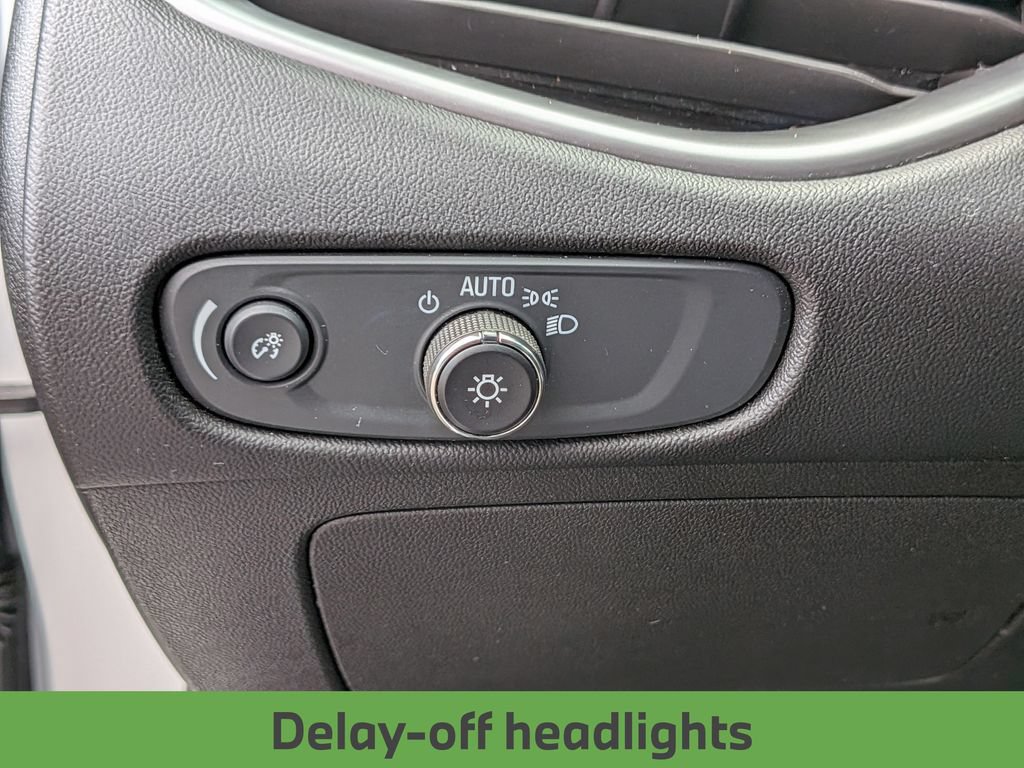 Used 2025 Chevrolet Malibu LT FWD image 20