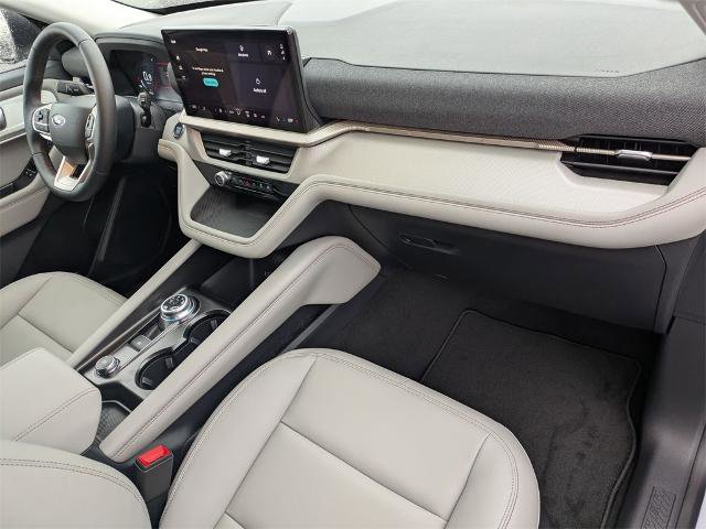 New 2026 Ford Explorer Active image 22