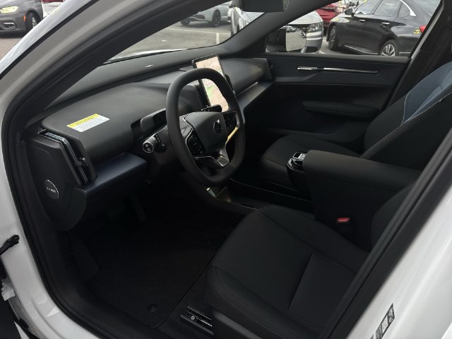 New 2026 Volvo EX30 Cross Country Ultra w/ Protection Package Premier AWD/4WD image 10