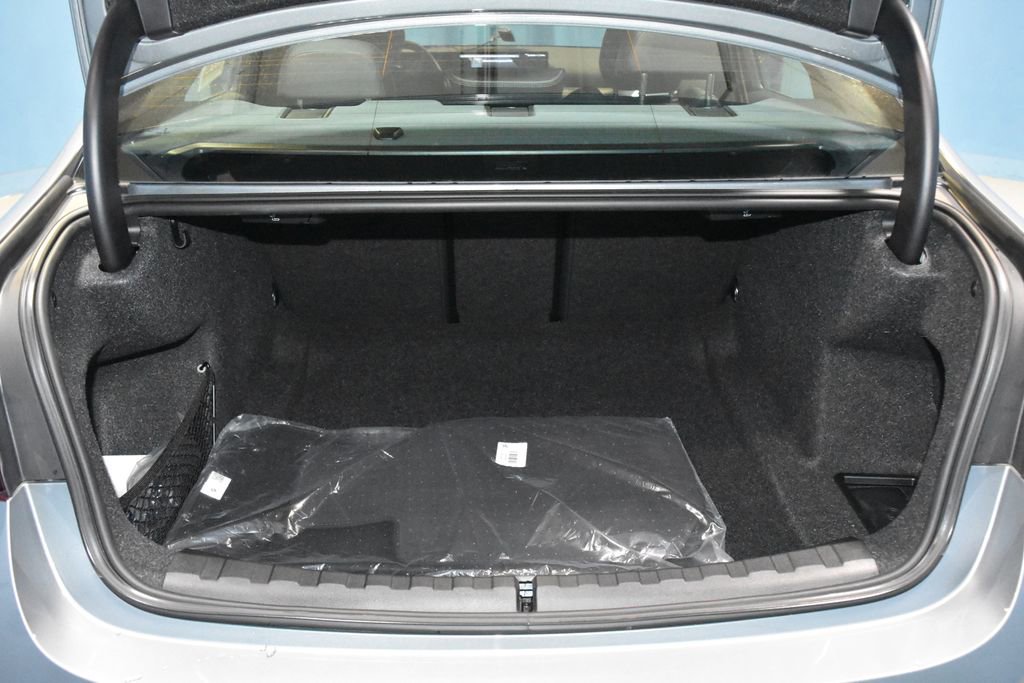 Certified 2025 BMW 330i xDrive Sedan w/ Premium Package image 28