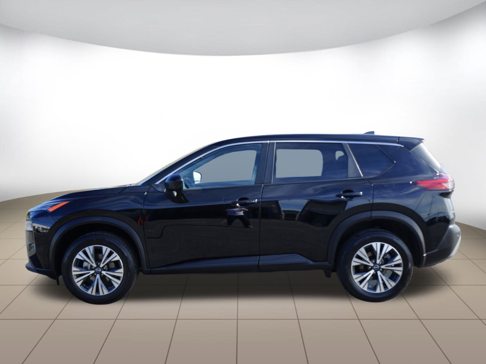 Used 2023 Nissan Rogue SV image 4