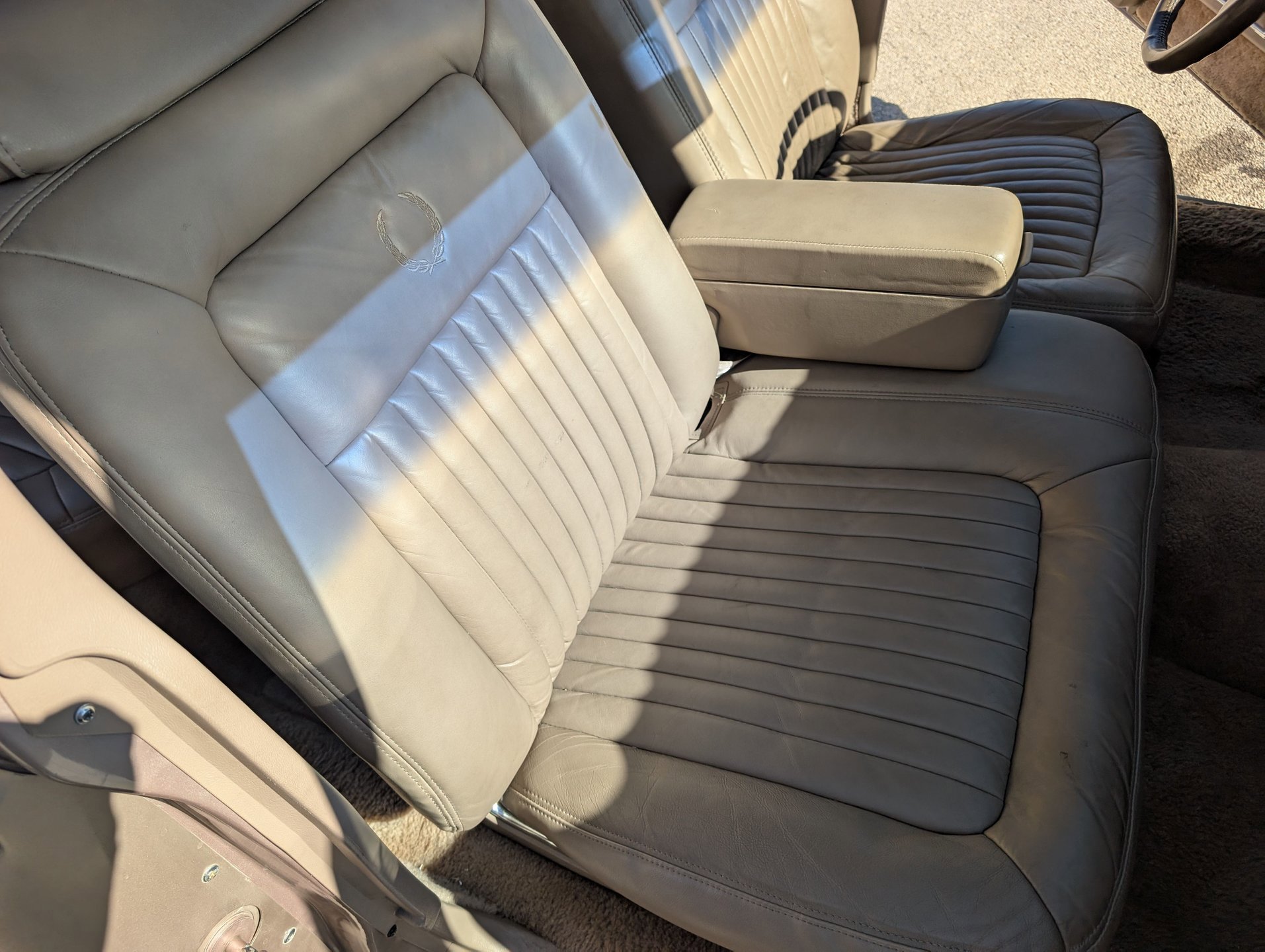 Used 1990 Cadillac Brougham image 78