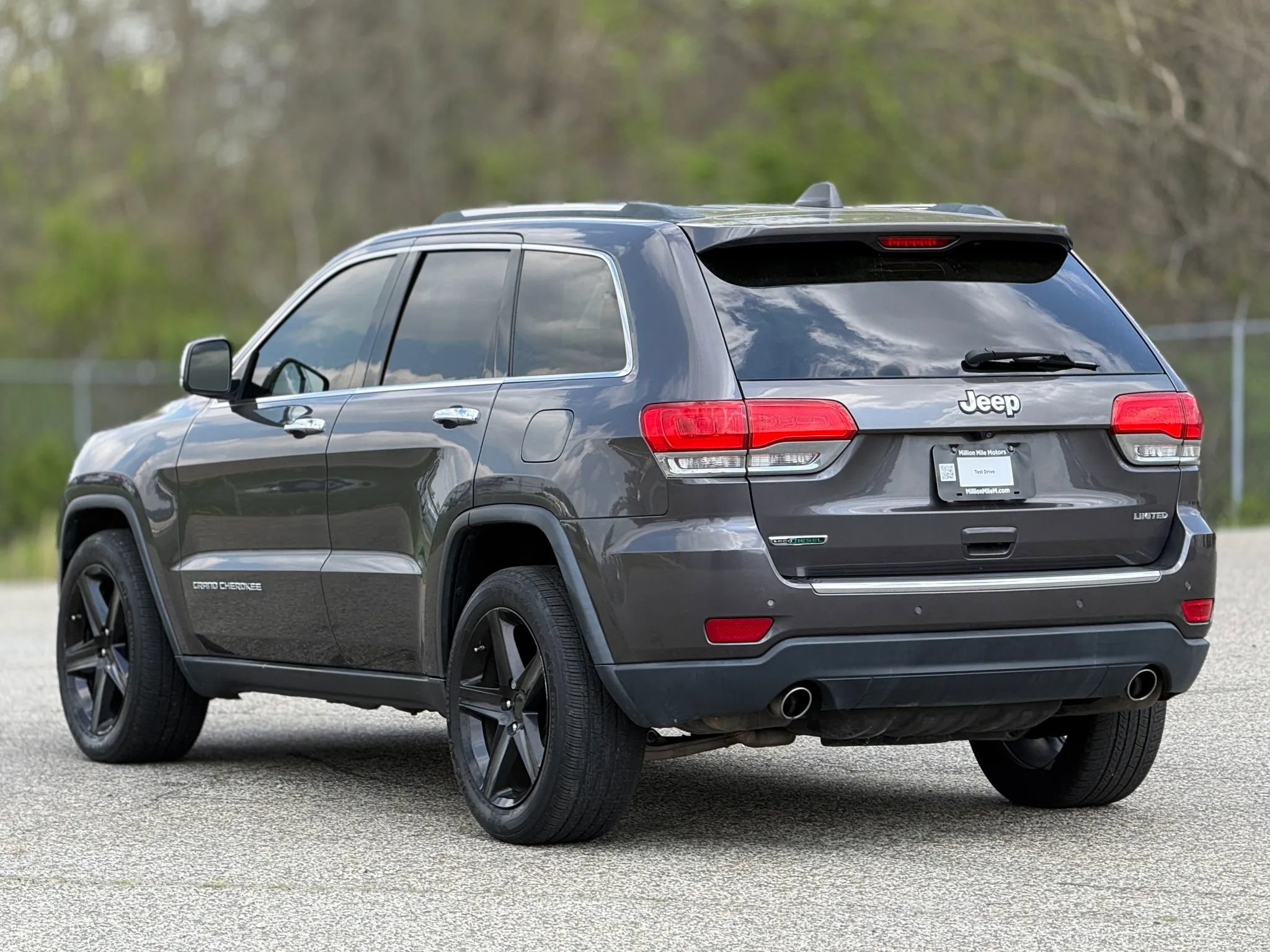 Used 2016 Jeep Grand Cherokee Limited w/ Luxury Group II RWD image 10