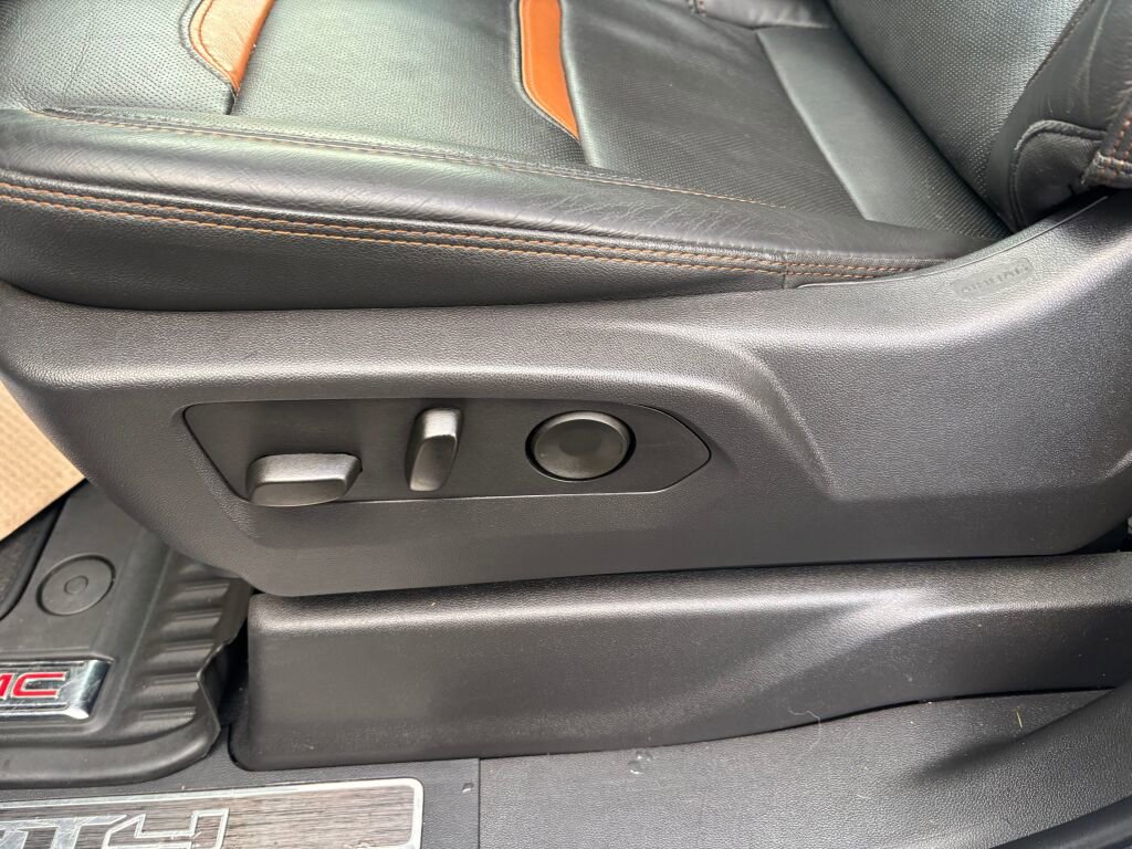 Certified 2025 GMC Sierra 3500 AT4 w/ AT4 Premium Plus Package image 23