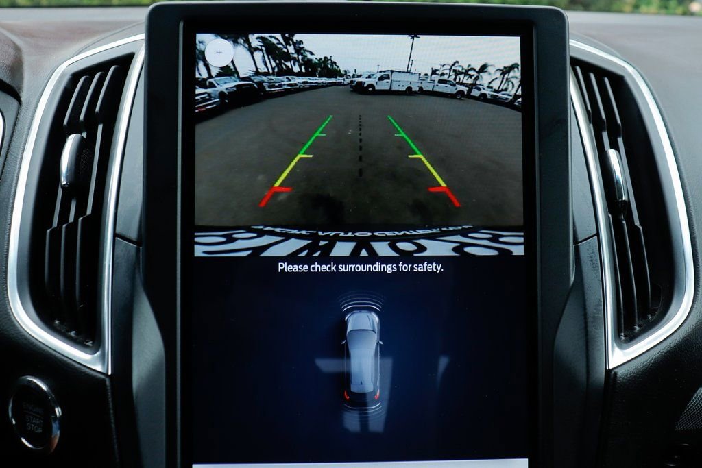 Used 2021 Ford Edge Titanium w/ Cargo Accessory Package image 40