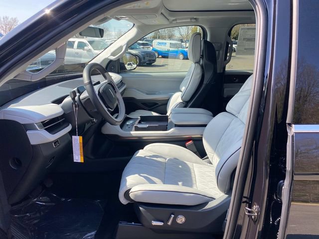 New 2026 Lincoln Navigator Black Label AWD/4WD image 10