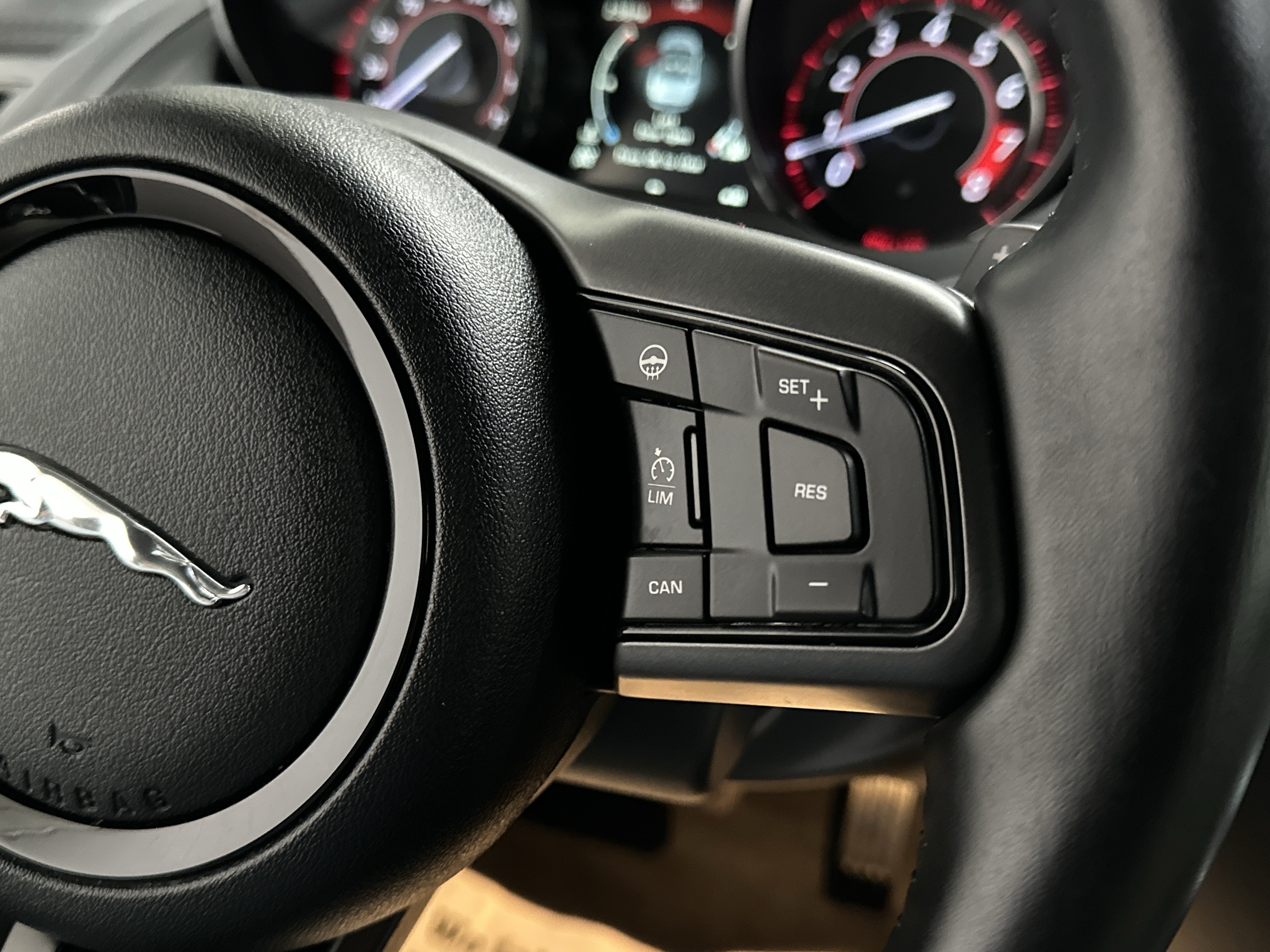 Used 2016 Jaguar F-TYPE Convertible RWD image 24