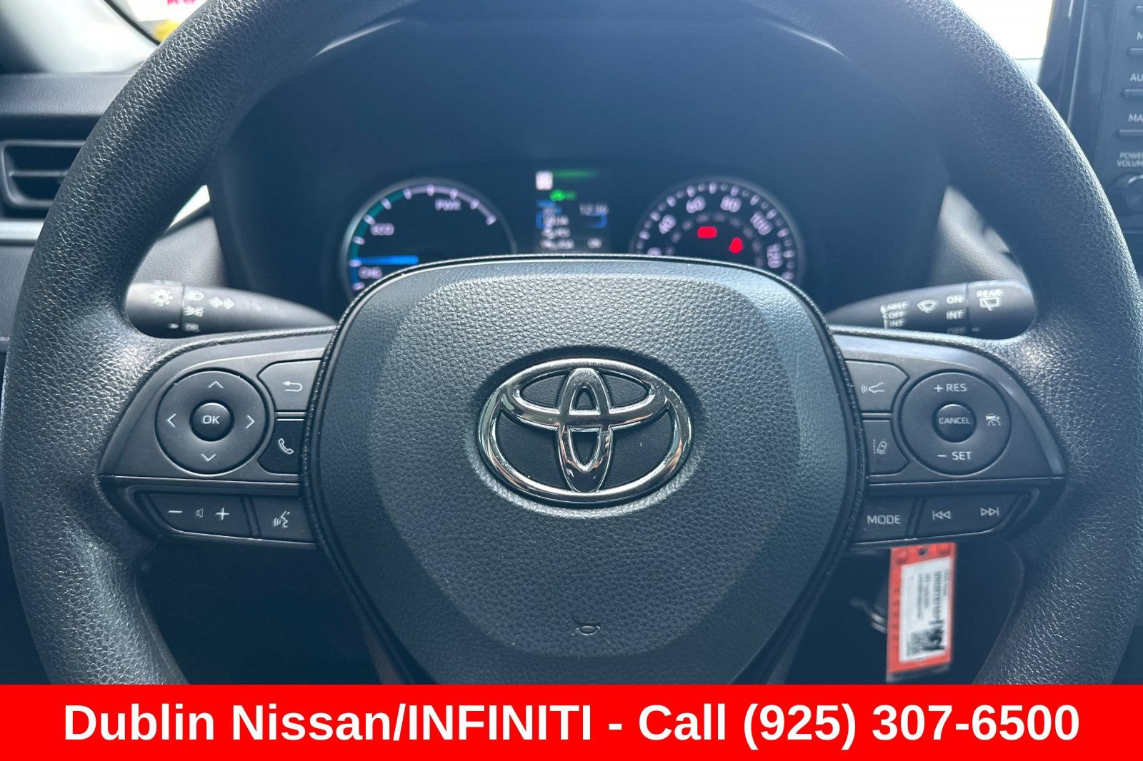 Used 2022 Toyota RAV4 LE AWD/4WD image 36